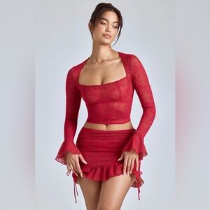 Oh Polly LOVA
Lace Long Sleeve Top